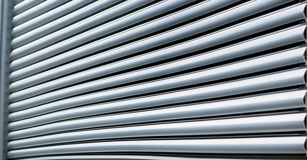 Volets roulants solaires : économie et écologie accessibles