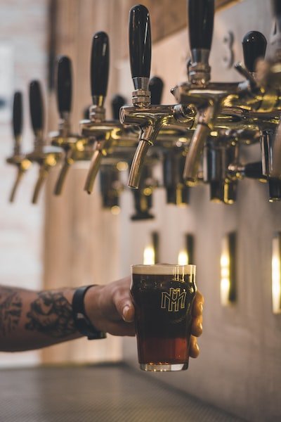 Acheter une tireuse à bière : tout ce que vous devez savoir